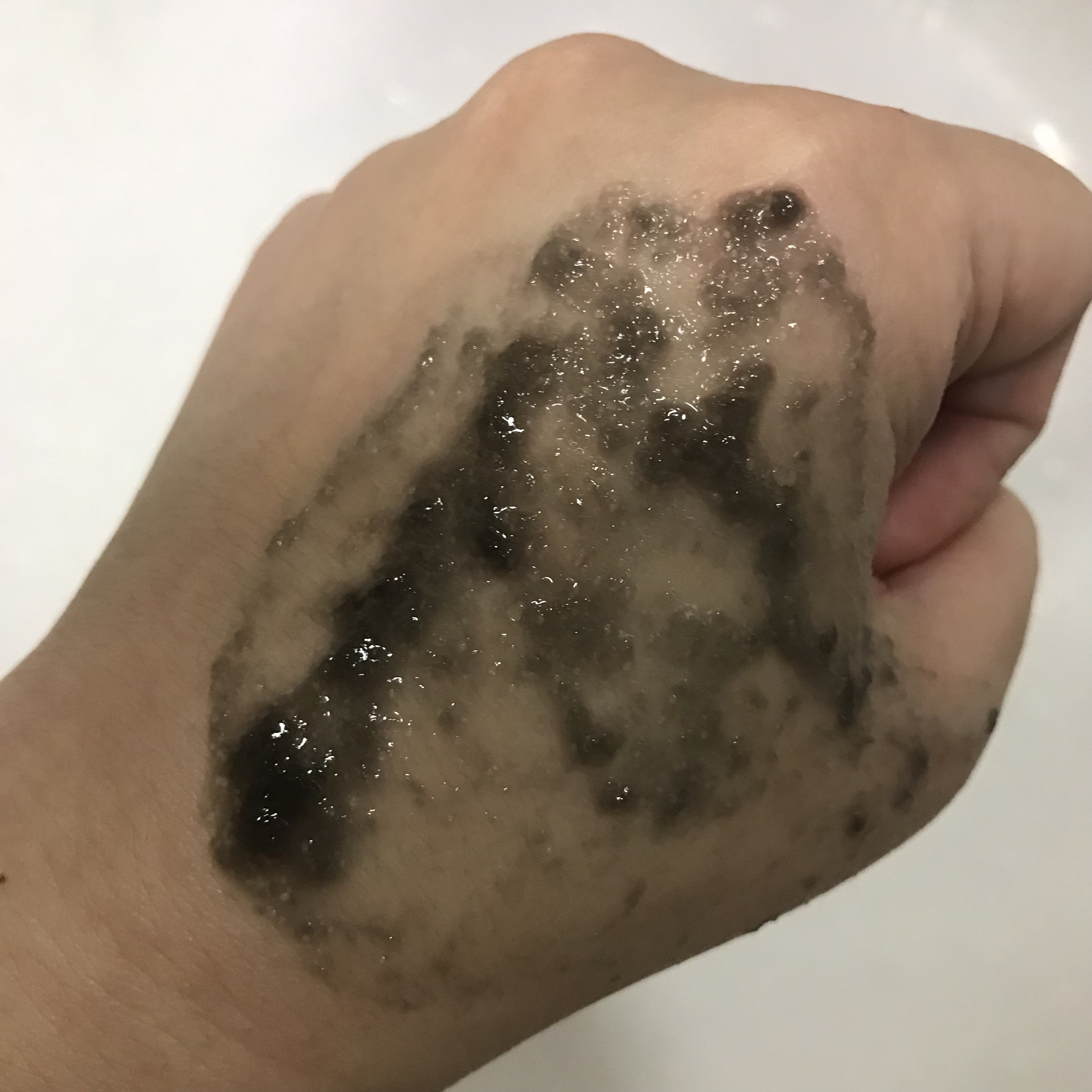 BLACK JELLY WASH（ブラックジェリーウォッシュ）/PLUEST/その他洗顔料を使ったクチコミ（2枚目）