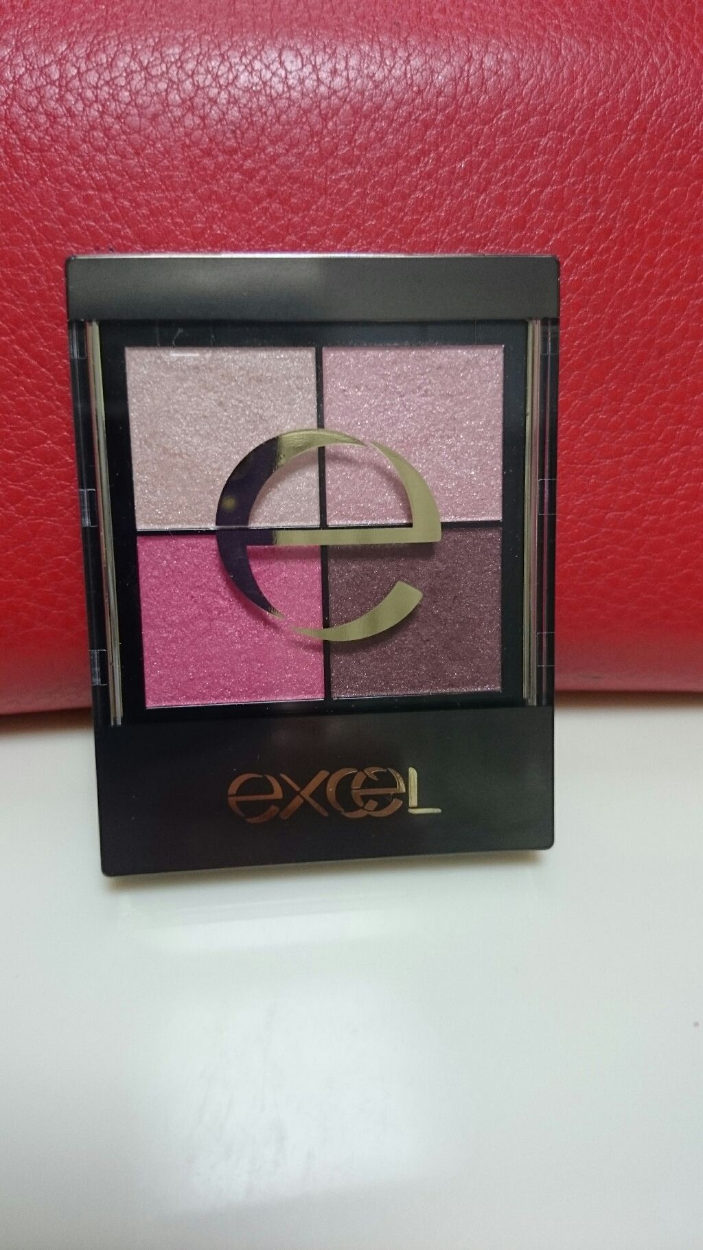 リアルクローズシャドウ/excel/アイシャドウパレットを使ったクチコミ（1枚目）