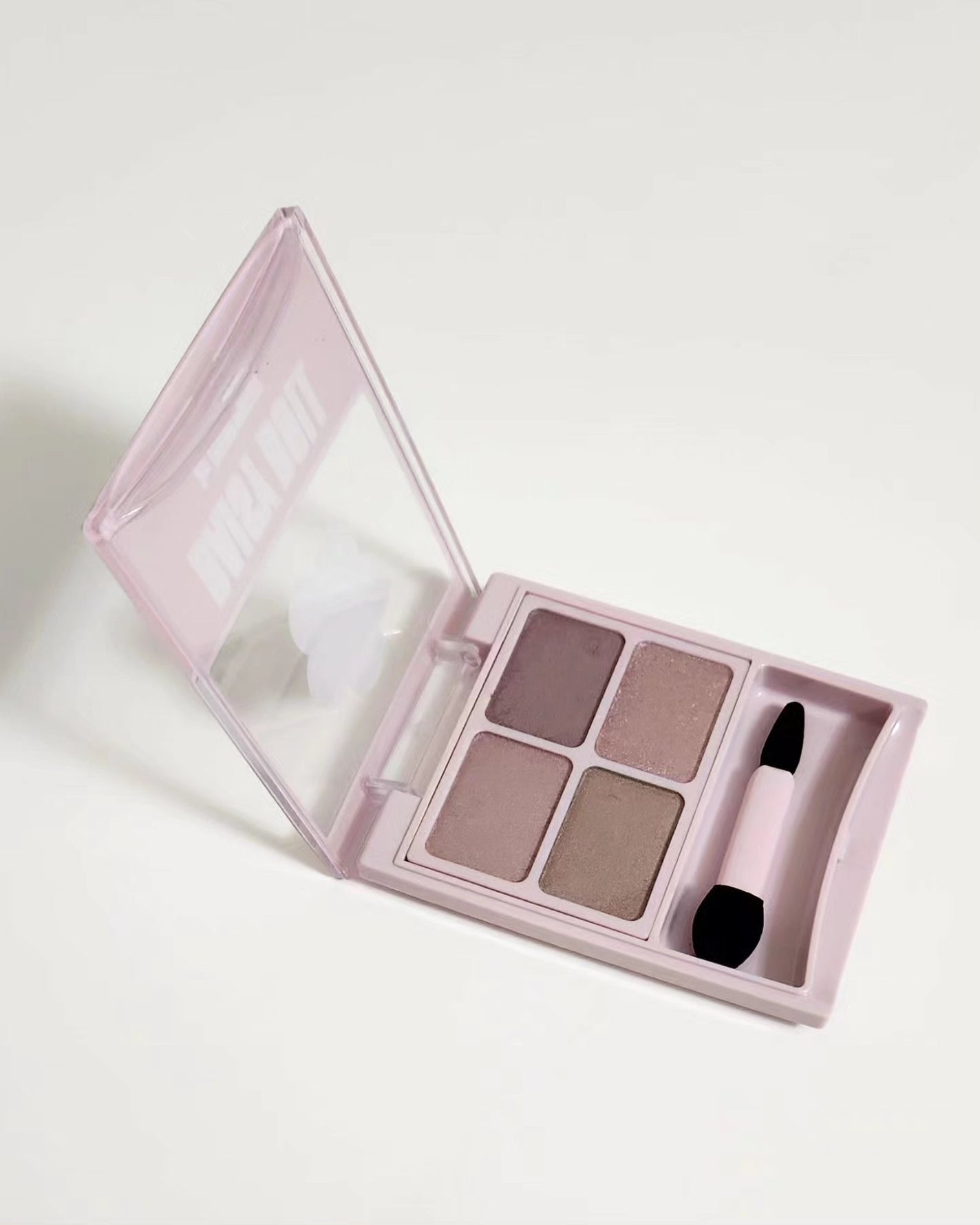 デイジードール アイカラー パレット/DAISY DOLL by MARY QUANT/アイシャドウパレットを使ったクチコミ(3枚目)