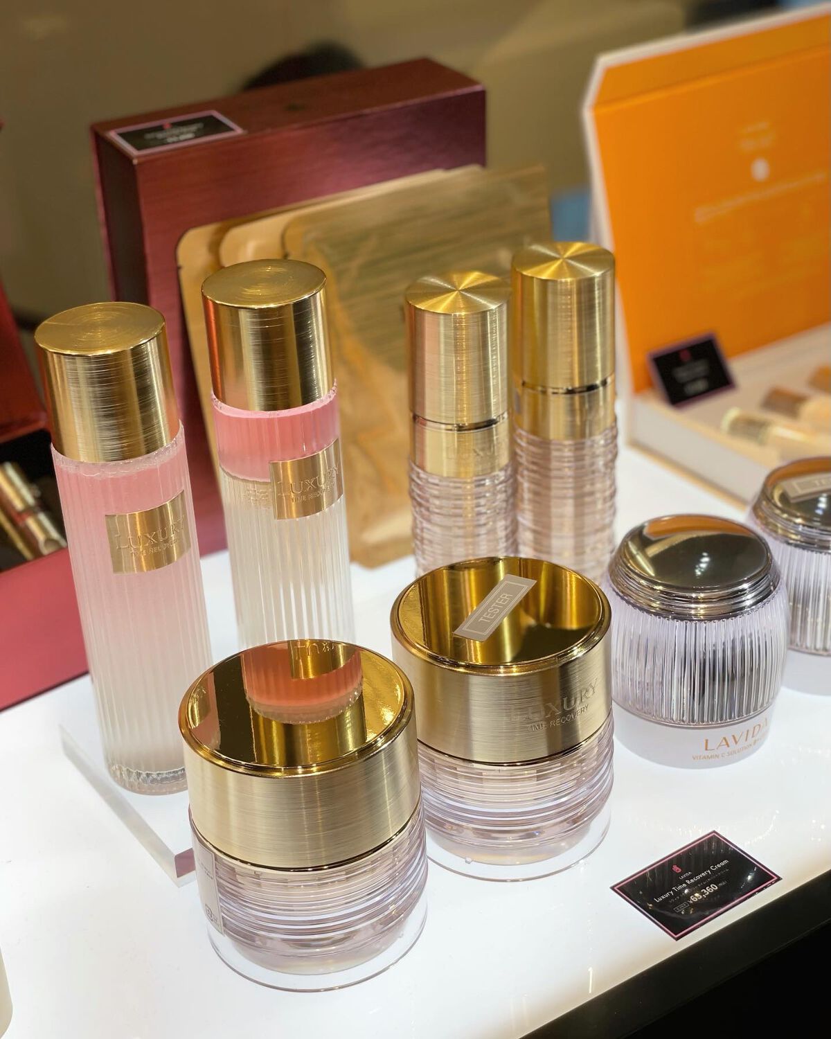 こままりえ@投稿ある方フォロバ✨ on LIPS 「新宿伊勢丹本館2階で開催中の「BeautyQueen」のpo..」(4枚目)