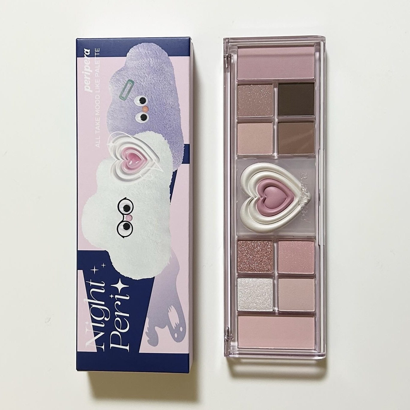 
#peripera #alltakemoodlikepalette 
04 Cool Blush

01もピンク寄りのカラーが揃ったパレットでしたが、04もピンク寄りのパレット！思っていたより全体的にピンク色が強めで🙆🏻‍♀️ どちら