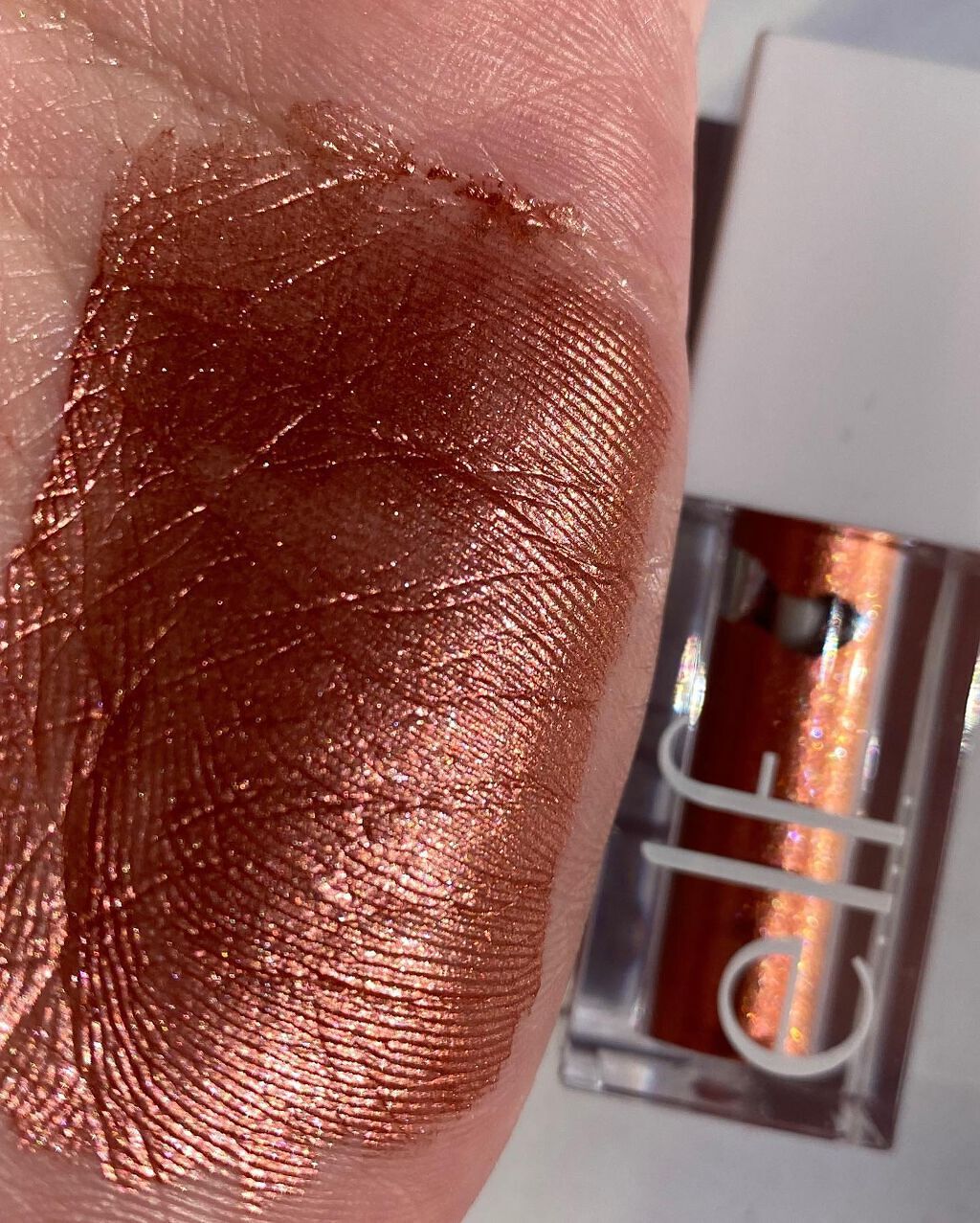 リキッドグリッターアイシャドウ/e.l.f. Cosmetics/グリッターを使ったクチコミ(1枚目)