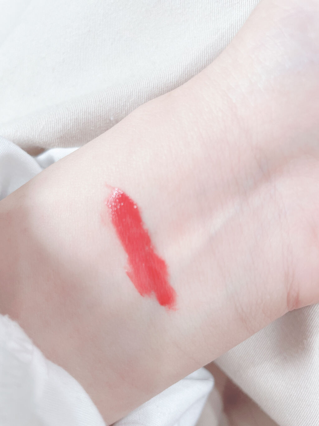 ビビッドコットン インクティント ブラー/innisfree/口紅を使ったクチコミ（2枚目）