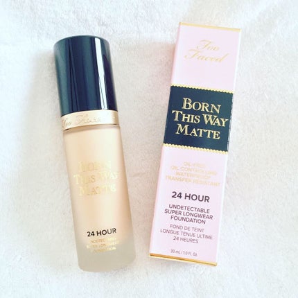 ボーン ディス ウェイ アンディテクタブル 24H マット ファンデーション/Too Faced/リキッドファンデーションを使ったクチコミ(1枚目)