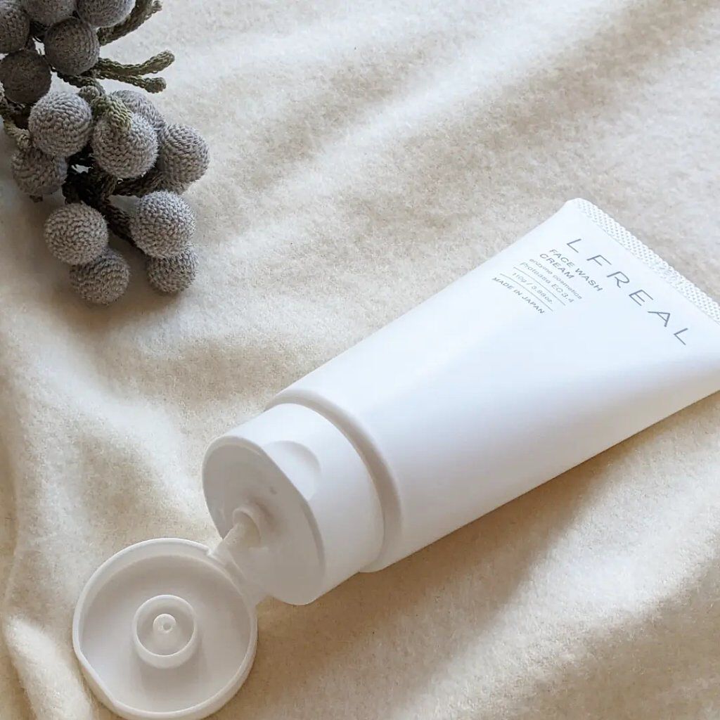 フェイスウォッシュクリーム/LFREAL/洗顔フォームを使ったクチコミ（2枚目）