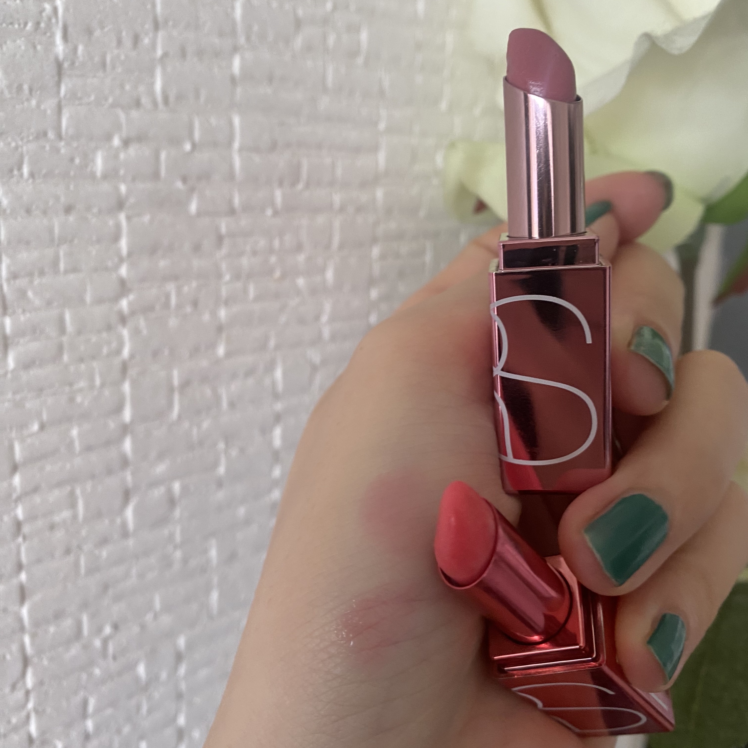 アフターグロー リップバーム デュオ/NARS/リップバームを使ったクチコミ（2枚目）