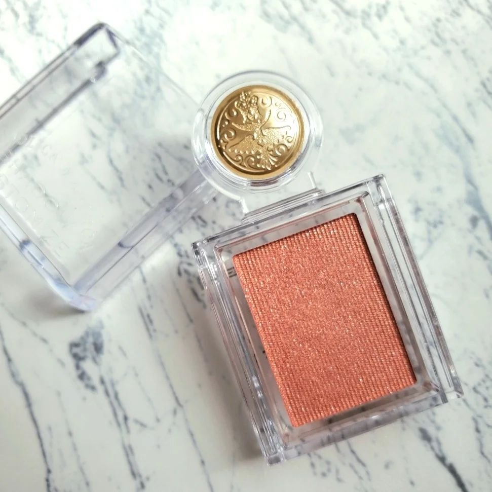 シャドーカスタマイズ/MAJOLICA MAJORCA/単色アイシャドウを使ったクチコミ（3枚目）