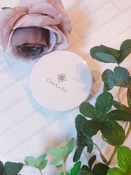 エッセンスパウダー /セラフォア/プレストパウダーを使ったクチコミ(1枚目)