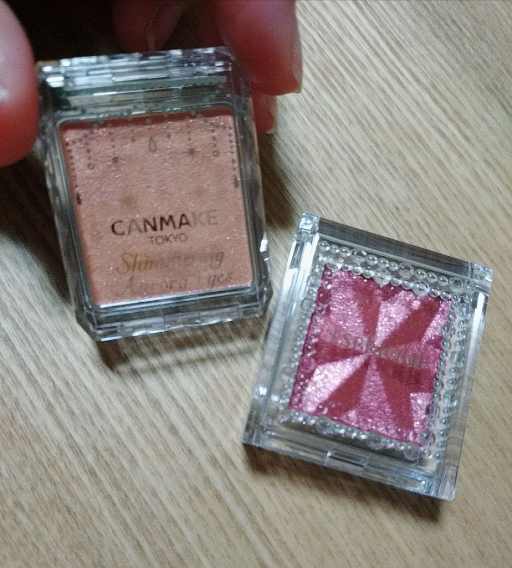 シマリングオーロラアイズ/キャンメイク/単色アイシャドウを使ったクチコミ(1枚目)