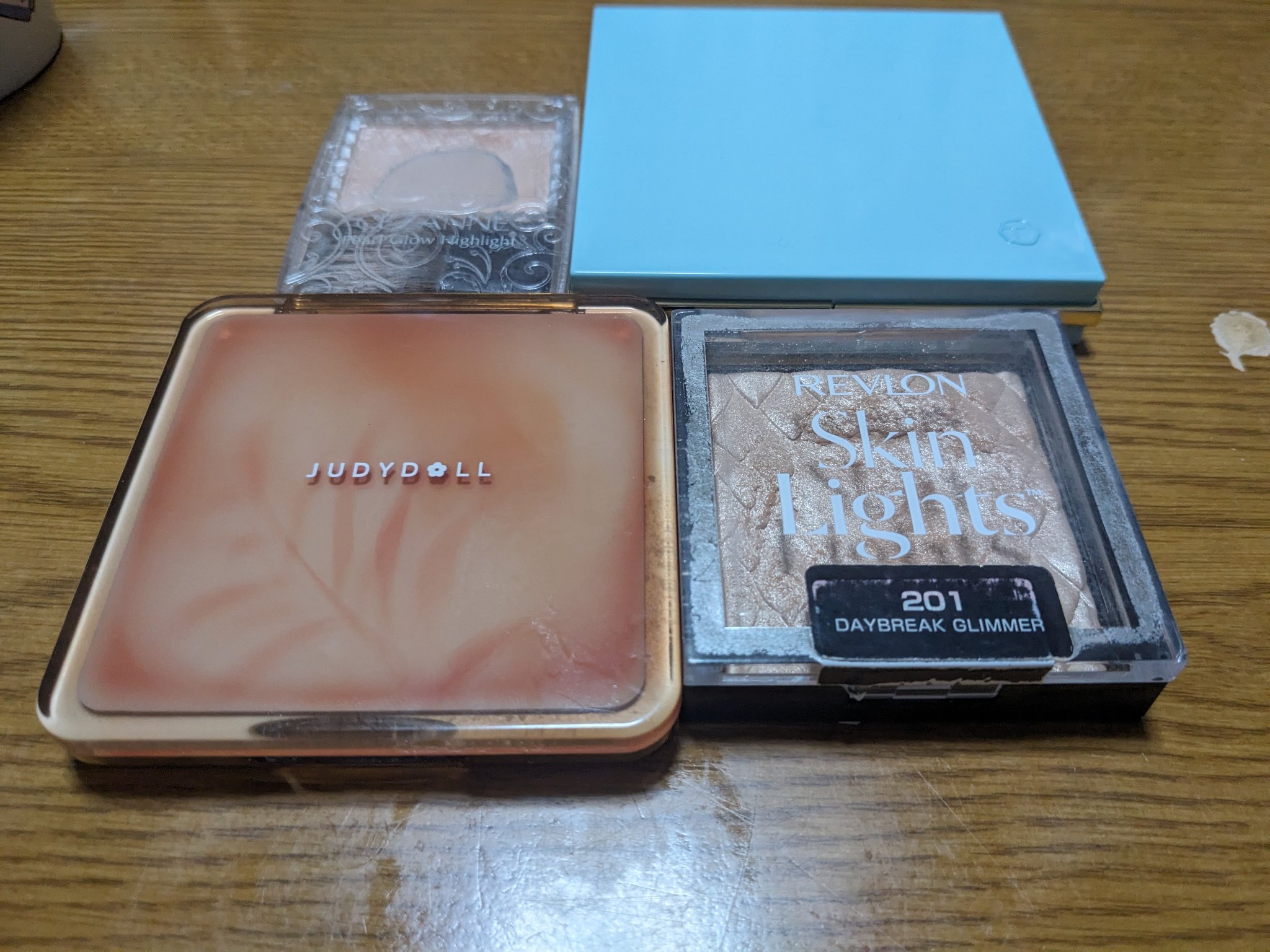 パールグロウハイライト/CEZANNE/パウダーハイライトを使ったクチコミ（2枚目）