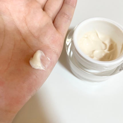 シスレイヤ インテグラル エクストラ リッシュ デイ&ナイト クリーム/シスレー/フェイスクリームを使ったクチコミ(4枚目)