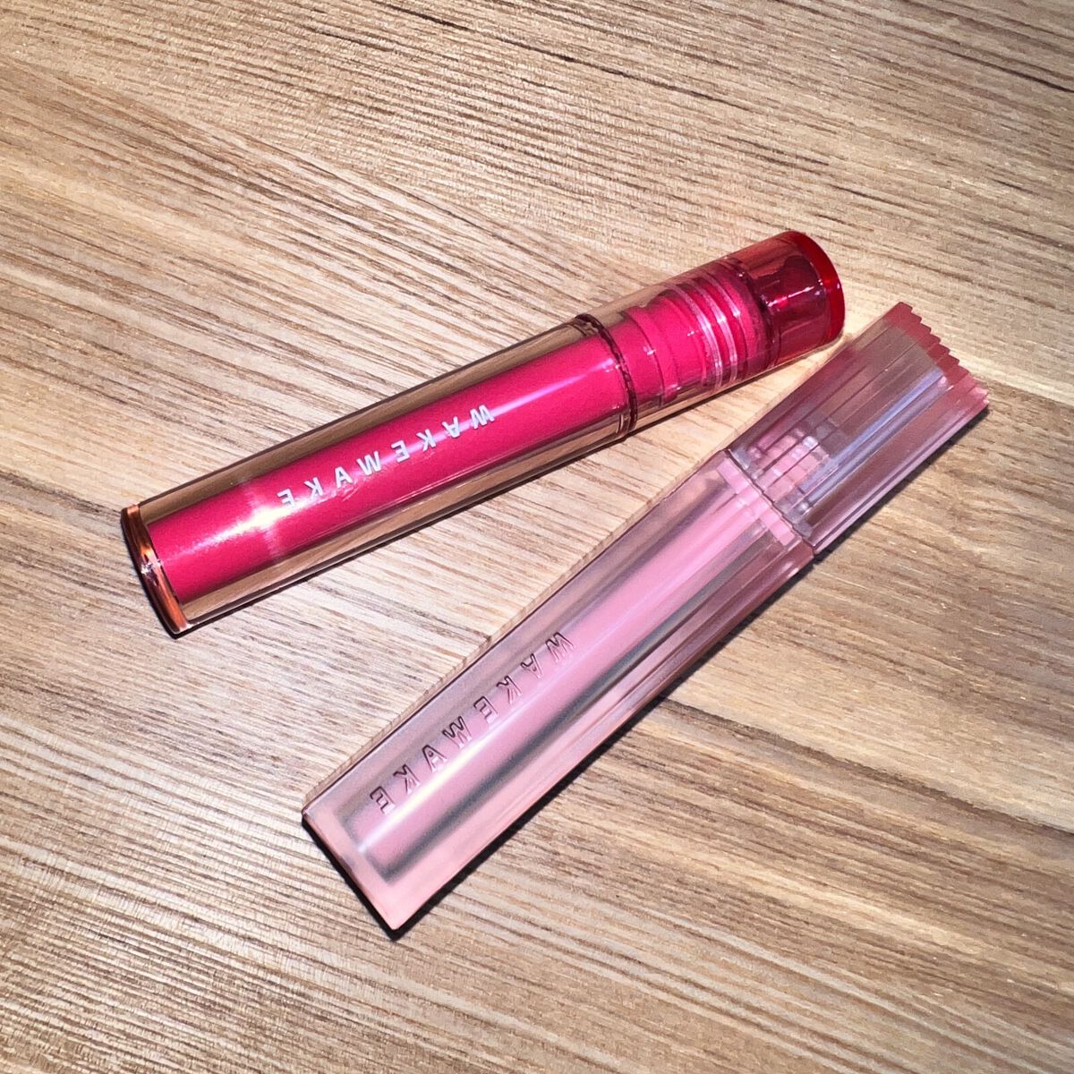 ベルベットブラーリングフィグシングティント/wakemake/リップティントを使ったクチコミ（2枚目）