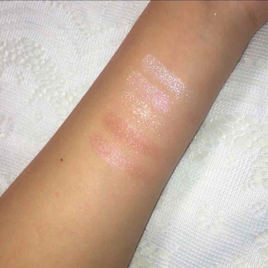 プリズム エアー シャドウ/CLIO/単色アイシャドウを使ったクチコミ（2枚目）