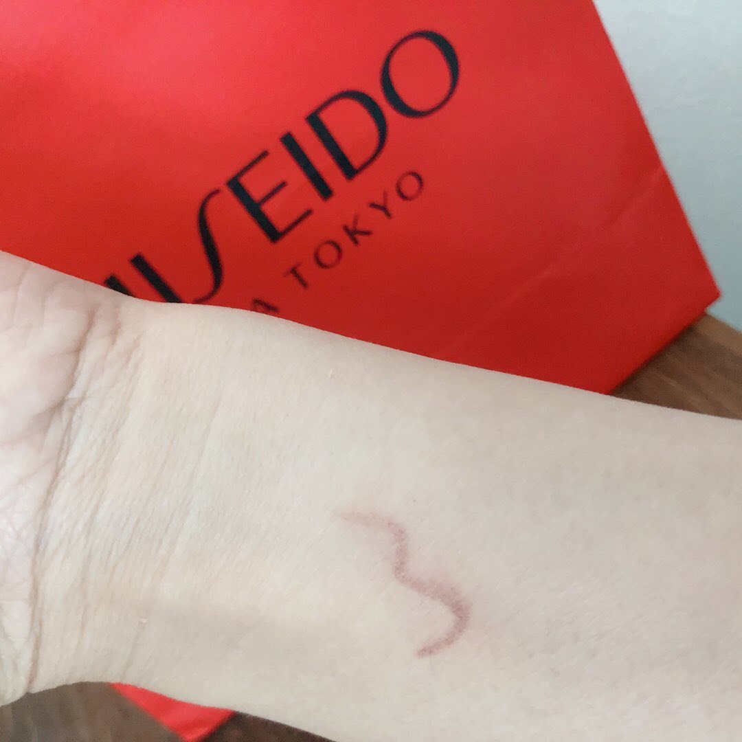 カジャルインクアーティスト 04 Azuki Red/SHISEIDO/スティックアイシャドウを使ったクチコミ（3枚目）