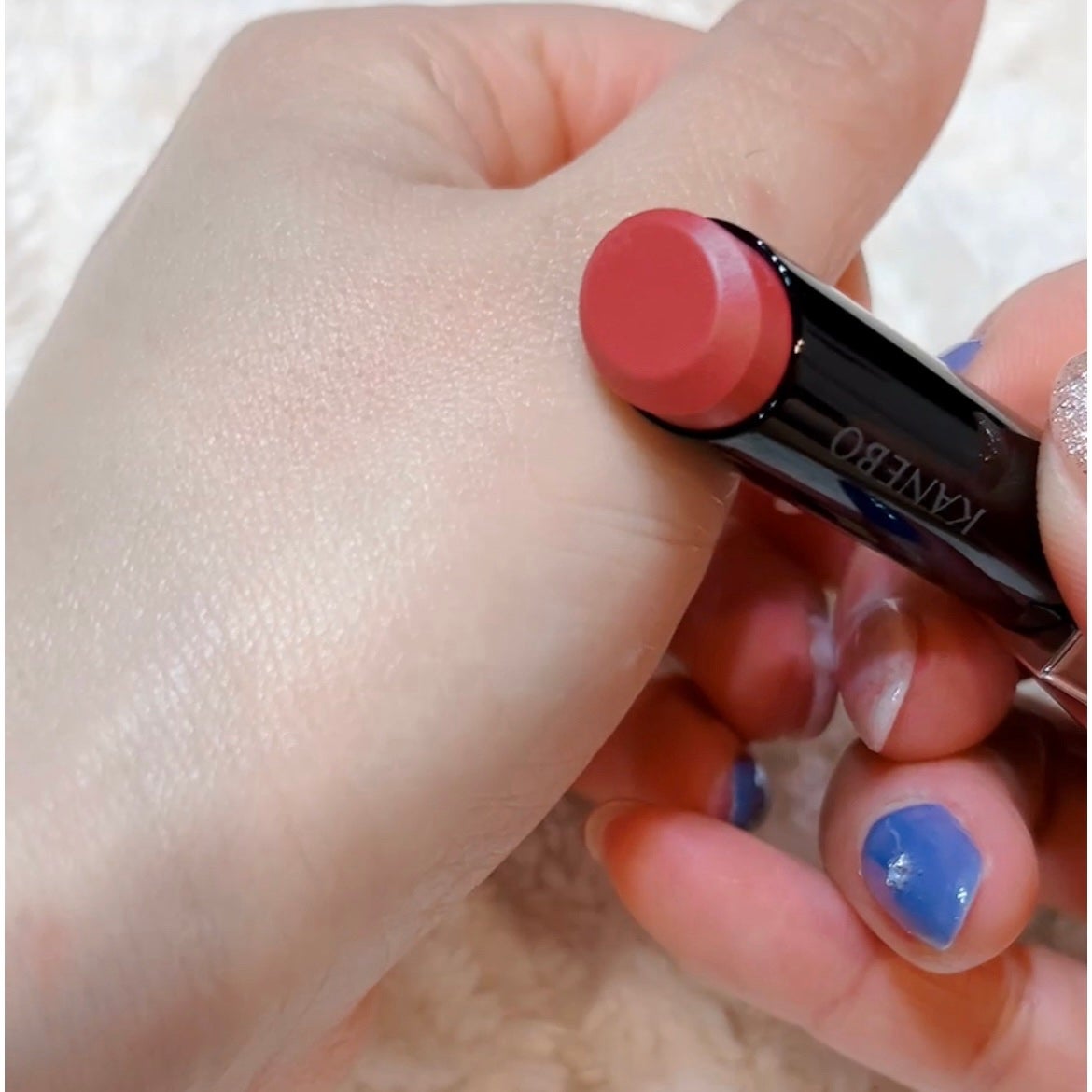 ルージュスターヴァイブラント/KANEBO/口紅を使ったクチコミ(4枚目)