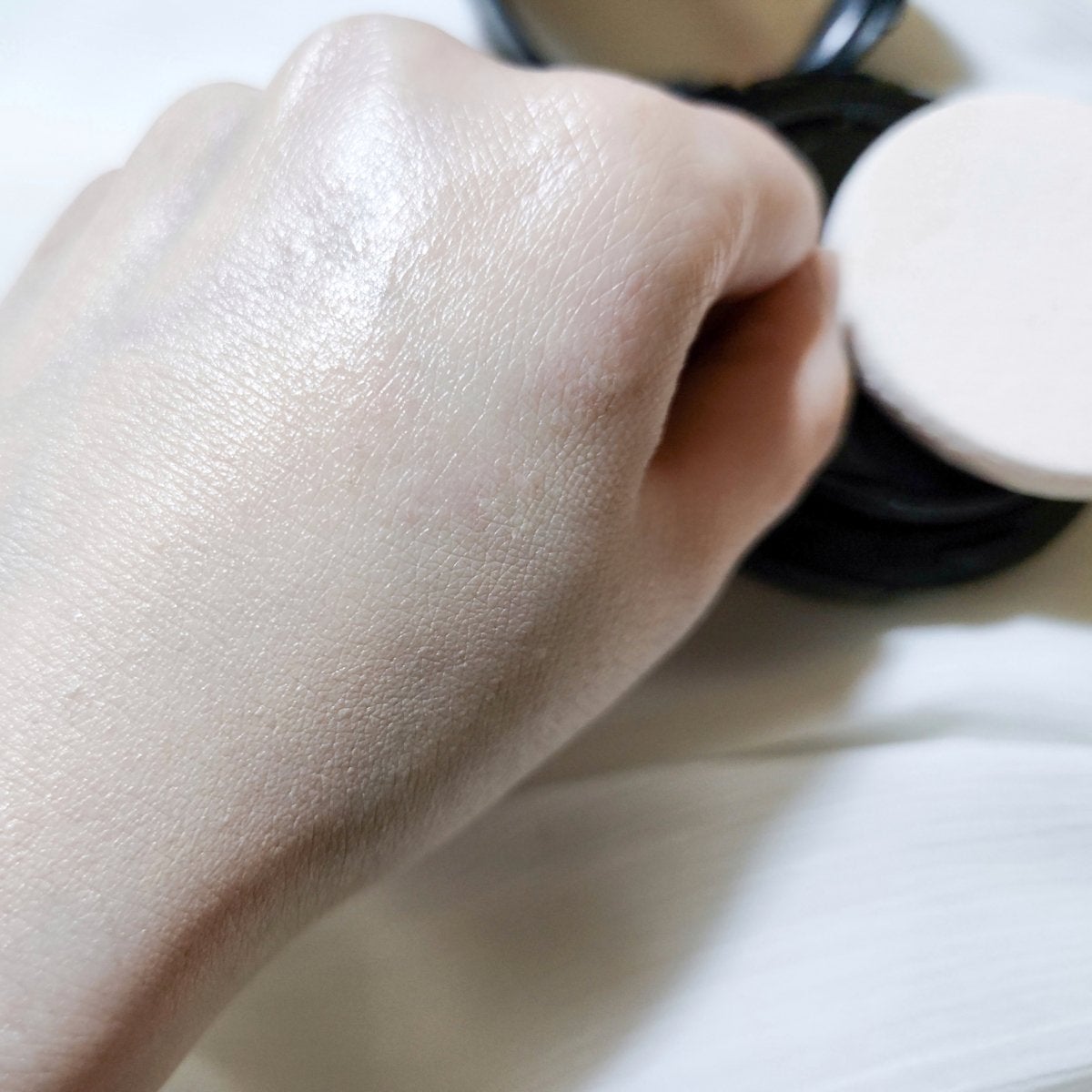 ミネラルリキッドリー ファンデーション SPF22 PA++/MiMC/リキッドファンデーションを使ったクチコミ(4枚目)