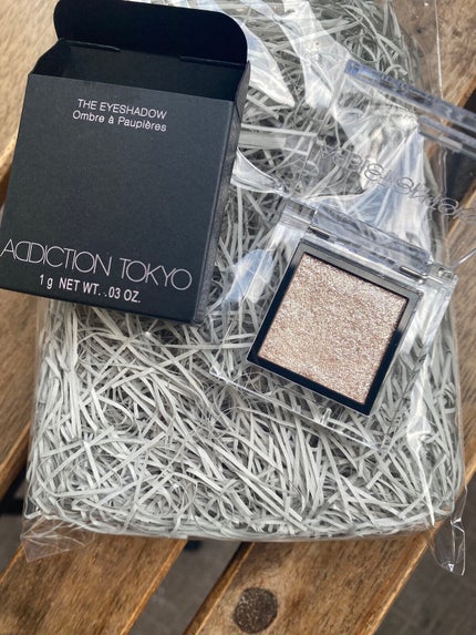 アディクション ザ アイシャドウ スパークル/ADDICTION/単色アイシャドウを使ったクチコミ(2枚目)