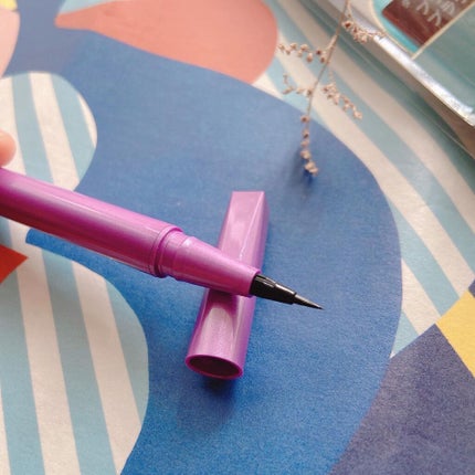 「密着アイライナー」ショート筆リキッド/デジャヴュ/リキッドアイライナーを使ったクチコミ(4枚目)