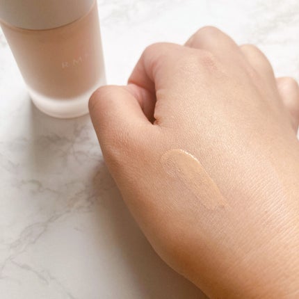 RMK リクイドファンデーション フローレスカバレッジ/RMK/リキッドファンデーションを使ったクチコミ(2枚目)