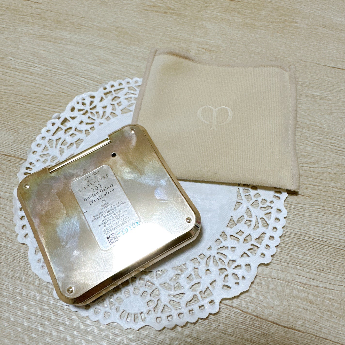 ル・レオスールデクラ /クレ・ド・ポー ボーテ/パウダーハイライトを使ったクチコミ(3枚目)