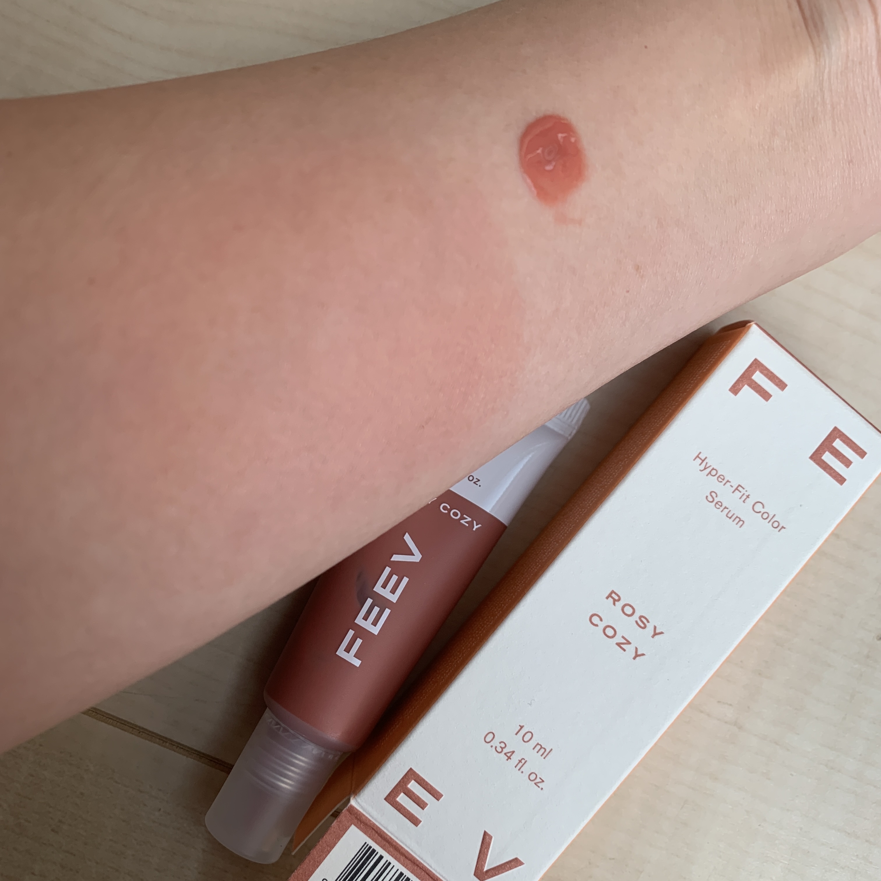 カラーセラム ロージーコージー/FEEV/リキッドチークを使ったクチコミ（1枚目）