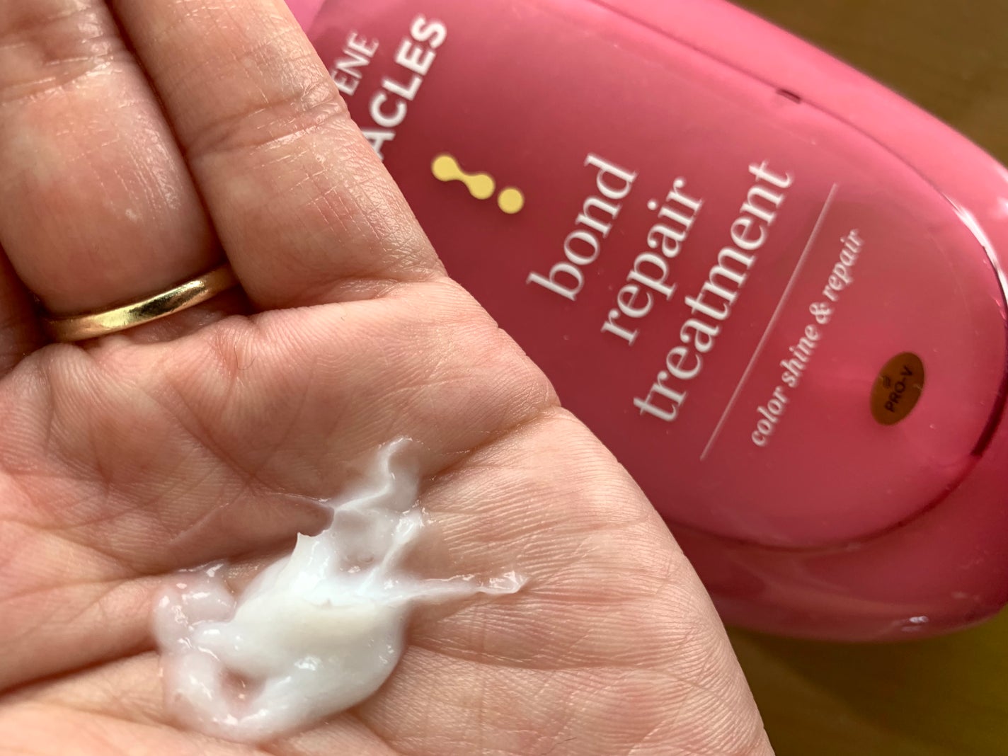 ボンド リペア (カラーシャイン & リペア) シャンプー & トリートメント/パンテーン/市販シャンプーを使ったクチコミ(4枚目)