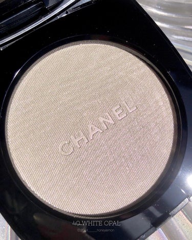 CHANEL プードゥル ルミエールのクチコミ「🦢
︎

 𝖢𝖧𝖠𝖭𝖤𝖫
 プードゥル ルミエール
 40 ホワイトオパール꙳ 

┈┈┈┈┈.....」（2枚目）