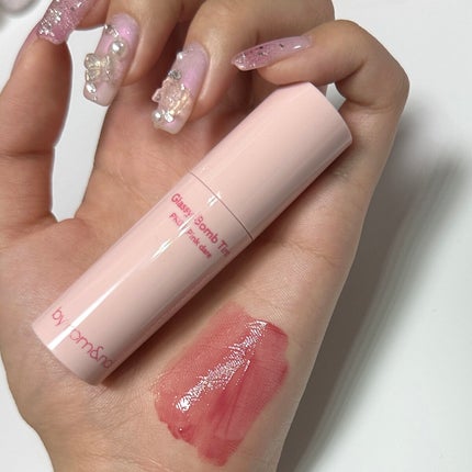 アンドバイロムアンド グラッシーボムティント/&nd by rom&nd/リップティントを使ったクチコミ(5枚目)