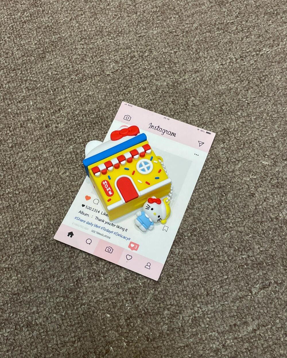 ケース大好きっ子 on LIPS 「ktの小さな家はとてもかわいいね#iPhoneケース#購入品#..」(1枚目)