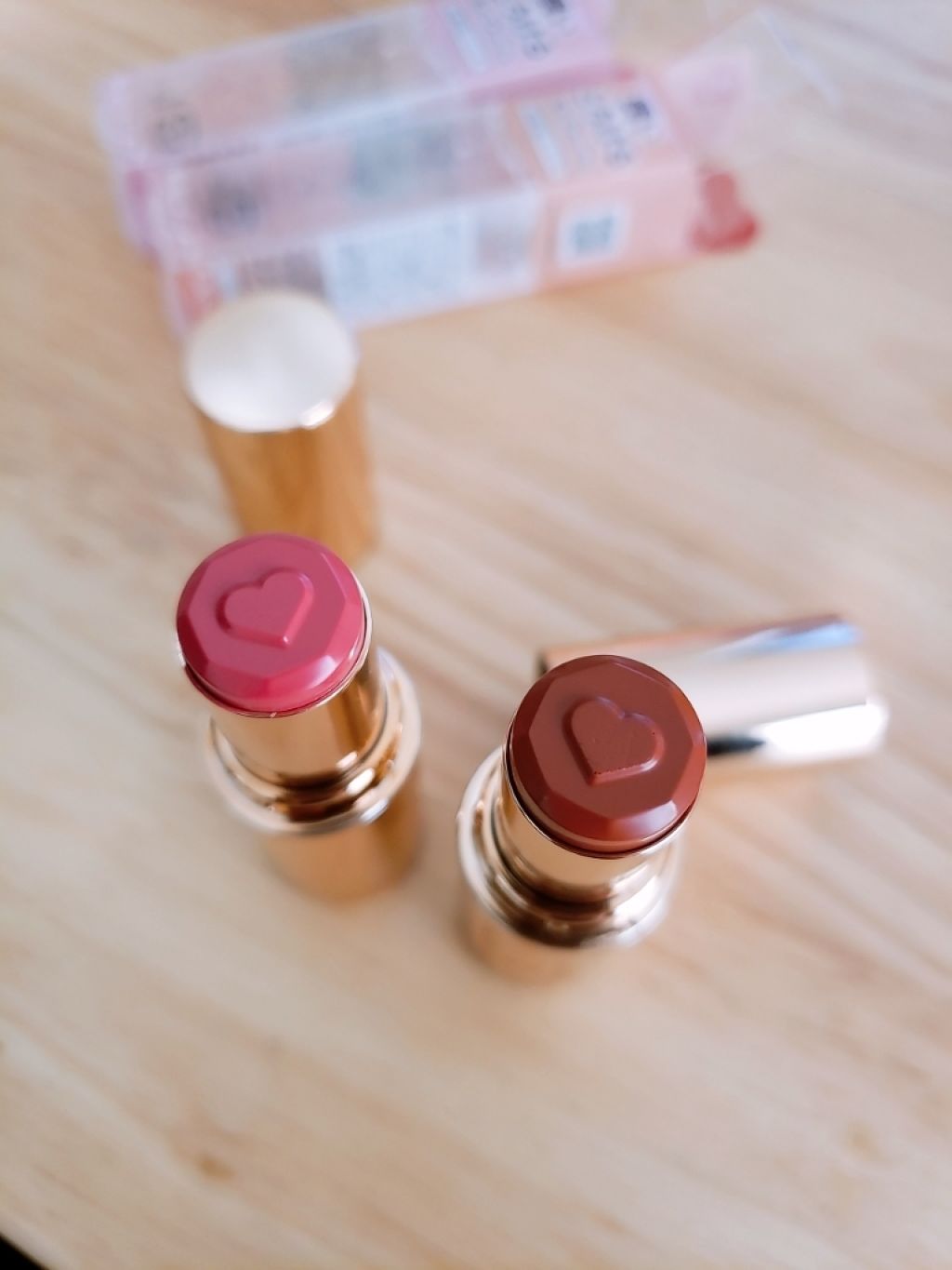 ラスティンググロスリップ/CEZANNE/口紅を使ったクチコミ（1枚目）