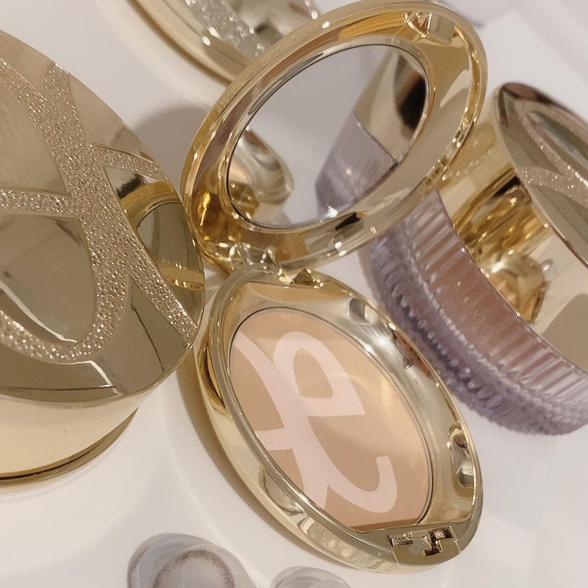 エレガンス ラ プードル オートニュアンス リクスィーズ/Elégance/プレストパウダーを使ったクチコミ（2枚目）