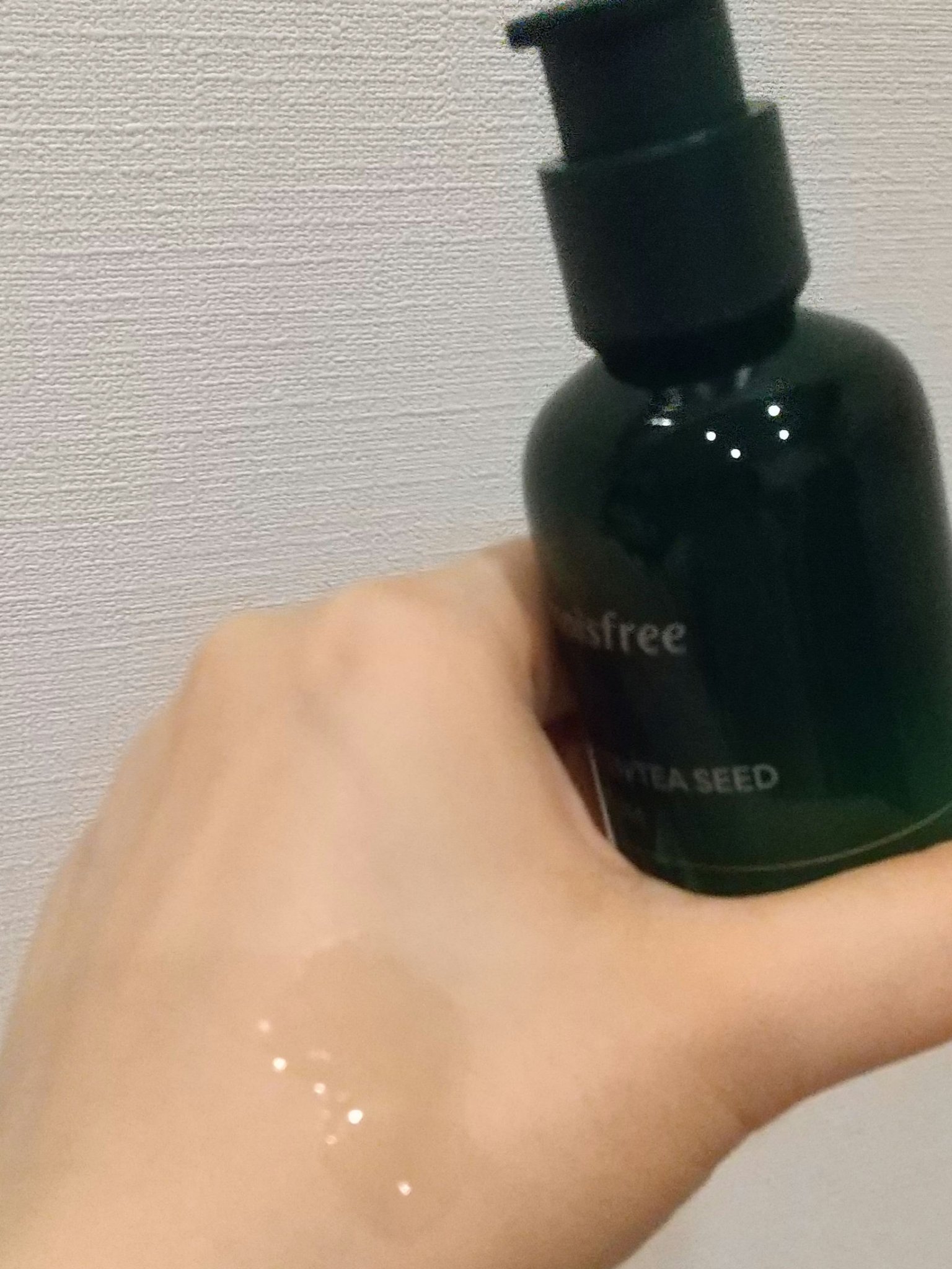 グリーンティーシード セラム N ホリデーエディション2021/innisfree/美容液を使ったクチコミ（2枚目）