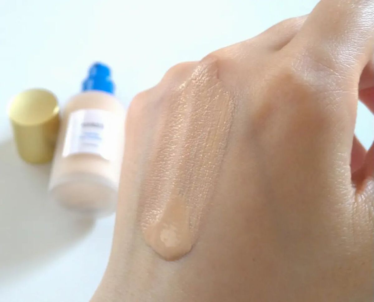 アンディヴァイデッド シアーファンデーション/アーレス/リキッドファンデーションを使ったクチコミ（3枚目）