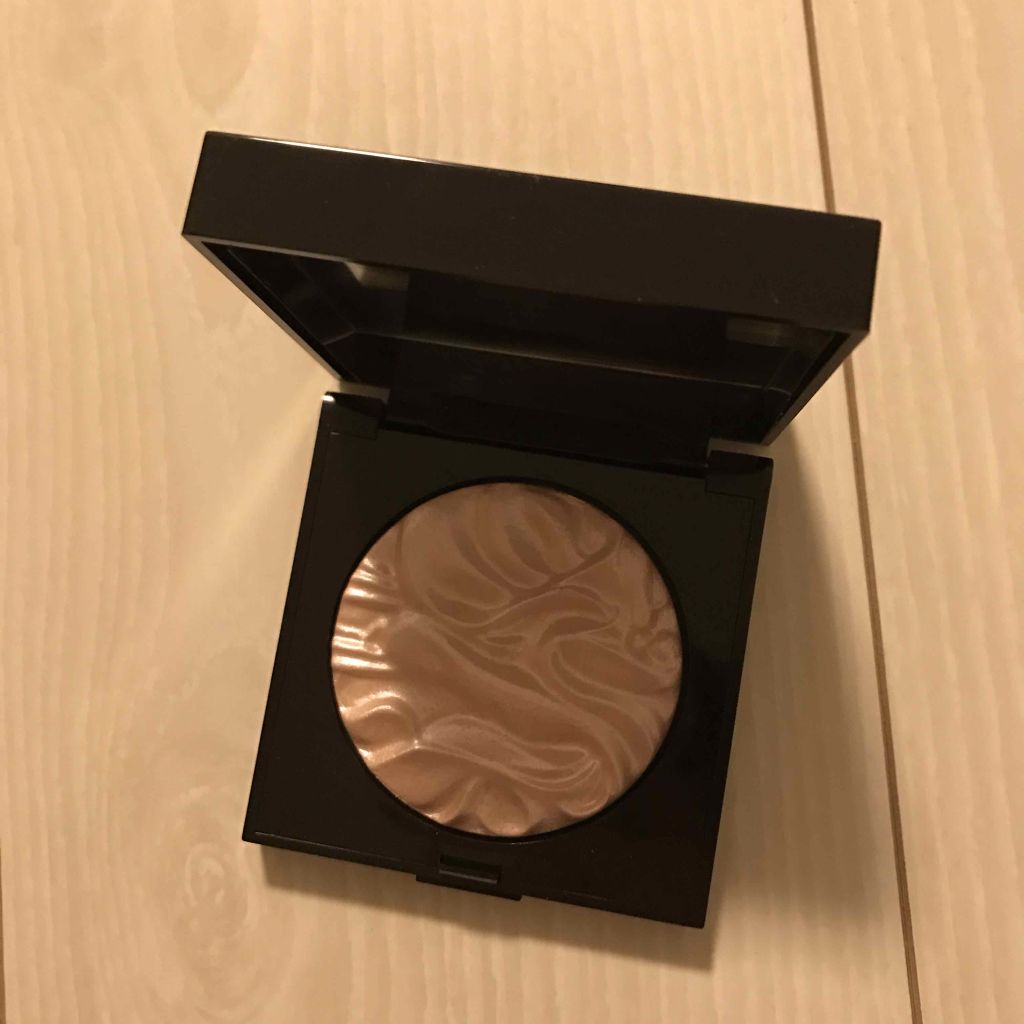 フェイスイルミネーター/ローラ メルシエ/パウダーハイライトを使ったクチコミ（1枚目）