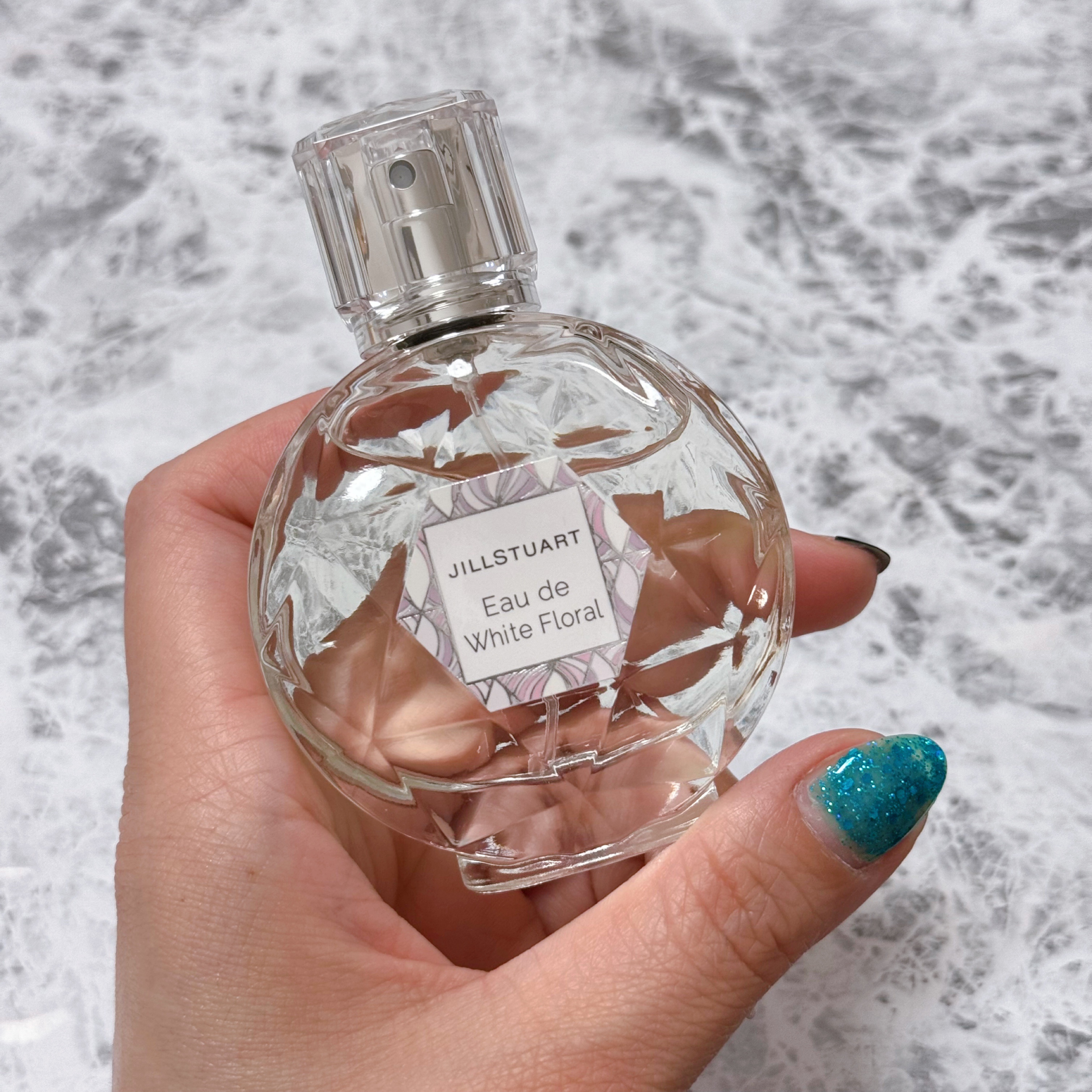 ジルスチュアート オード ホワイトフローラル/JILL STUART/香水(レディース)を使ったクチコミ（2枚目）