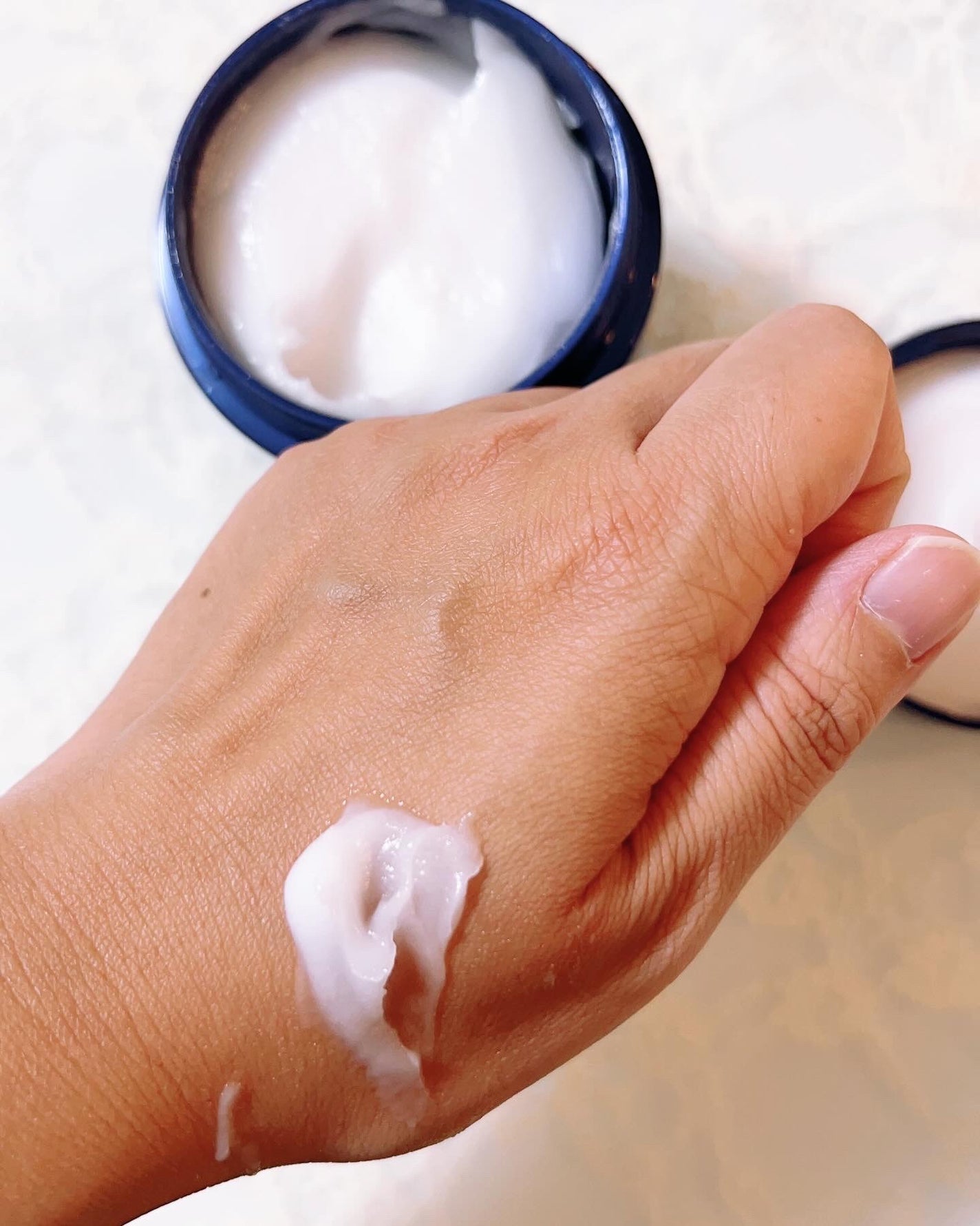 ニベア ロイヤルブルーボディクリーム うるおい密封ケア/ニベア/ボディクリームを使ったクチコミ(3枚目)