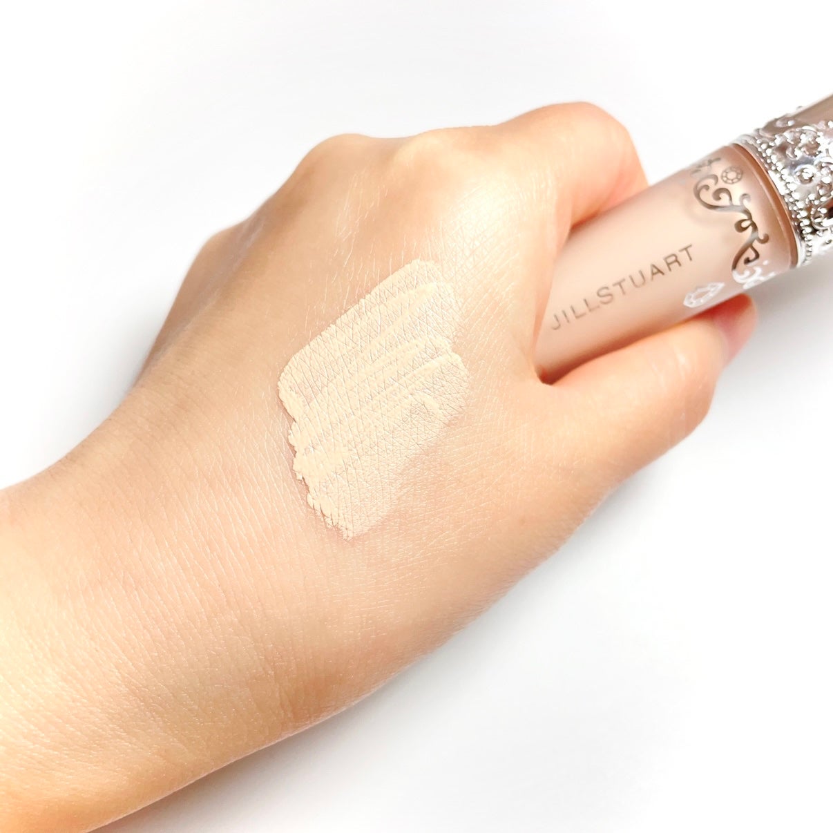 ダイヤモンドティップス コンシーラー<カバータイプ>/JILL STUART/リキッドコンシーラーを使ったクチコミ(2枚目)