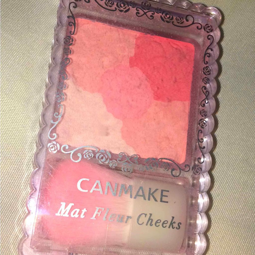 グロウフルールチークス/キャンメイク/パウダーチークを使ったクチコミ（1枚目）