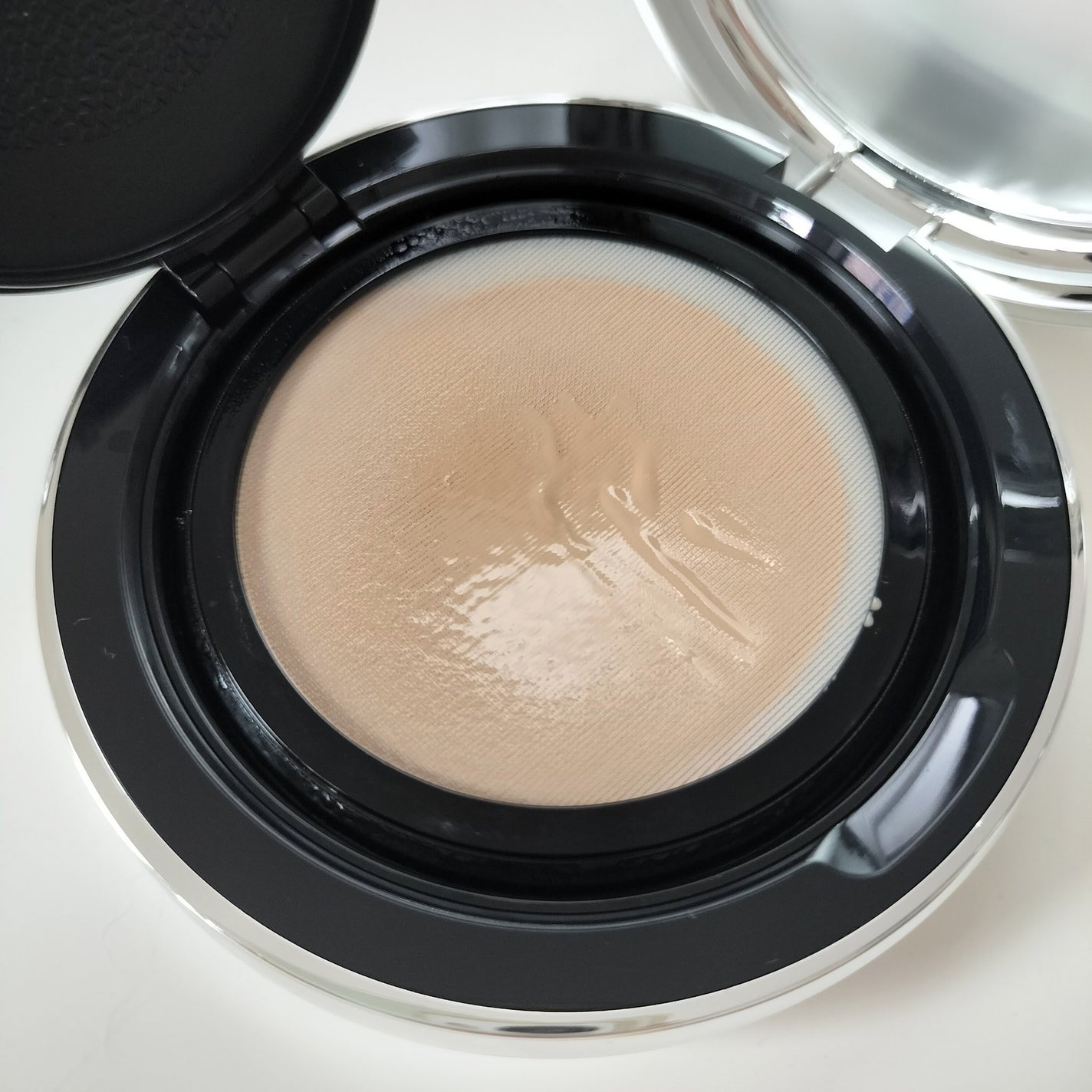 エッセンスコンシーリング UV クッションファンデーション/PERFECT DIARY/クッションファンデーションを使ったクチコミ(6枚目)