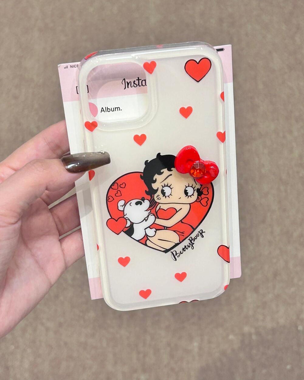 ケース大好きっ子 on LIPS 「かわいいベティがまた来た#iPhoneケース#購入品#円安#ヴ..」(3枚目)