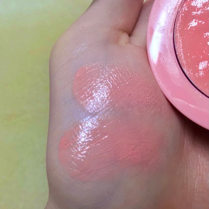 AMUSE リップ&チークヘルシーバームのクチコミ「【使った商品】AMUSE
      リップ&チークヘルシーバーム01
【色味】桃のようなコー.....」(2枚目)