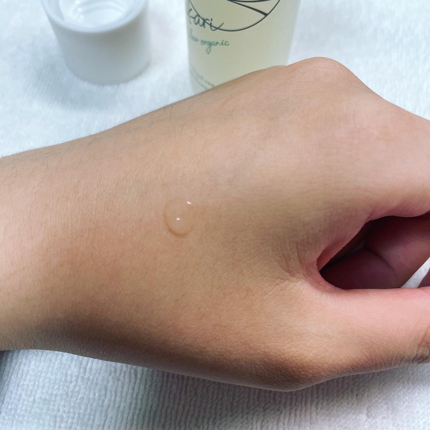 クリアパールワン ブライトエッセンス/HIKARI CLEAR オーガニック/美容液を使ったクチコミ（3枚目）