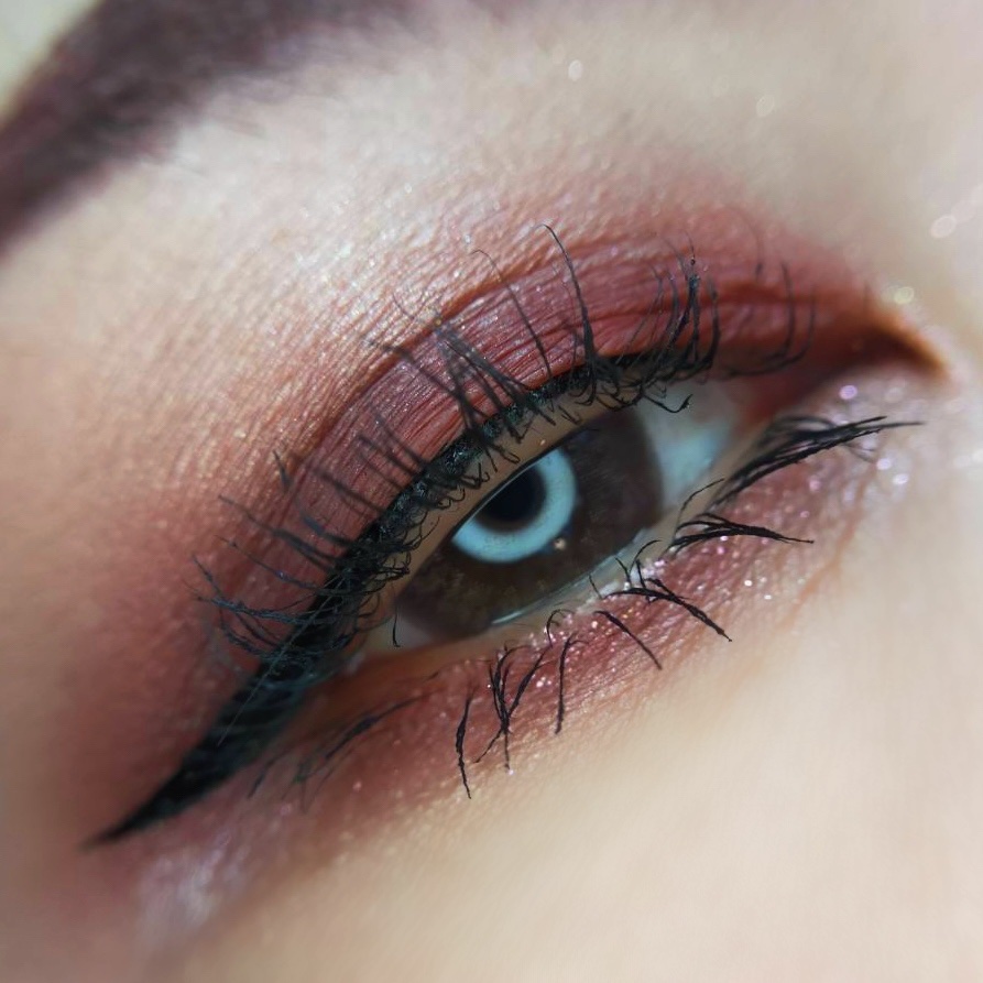 スモール アイシャドウ シェイディ サンタ/M・A・C/単色アイシャドウを使ったクチコミ（3枚目）