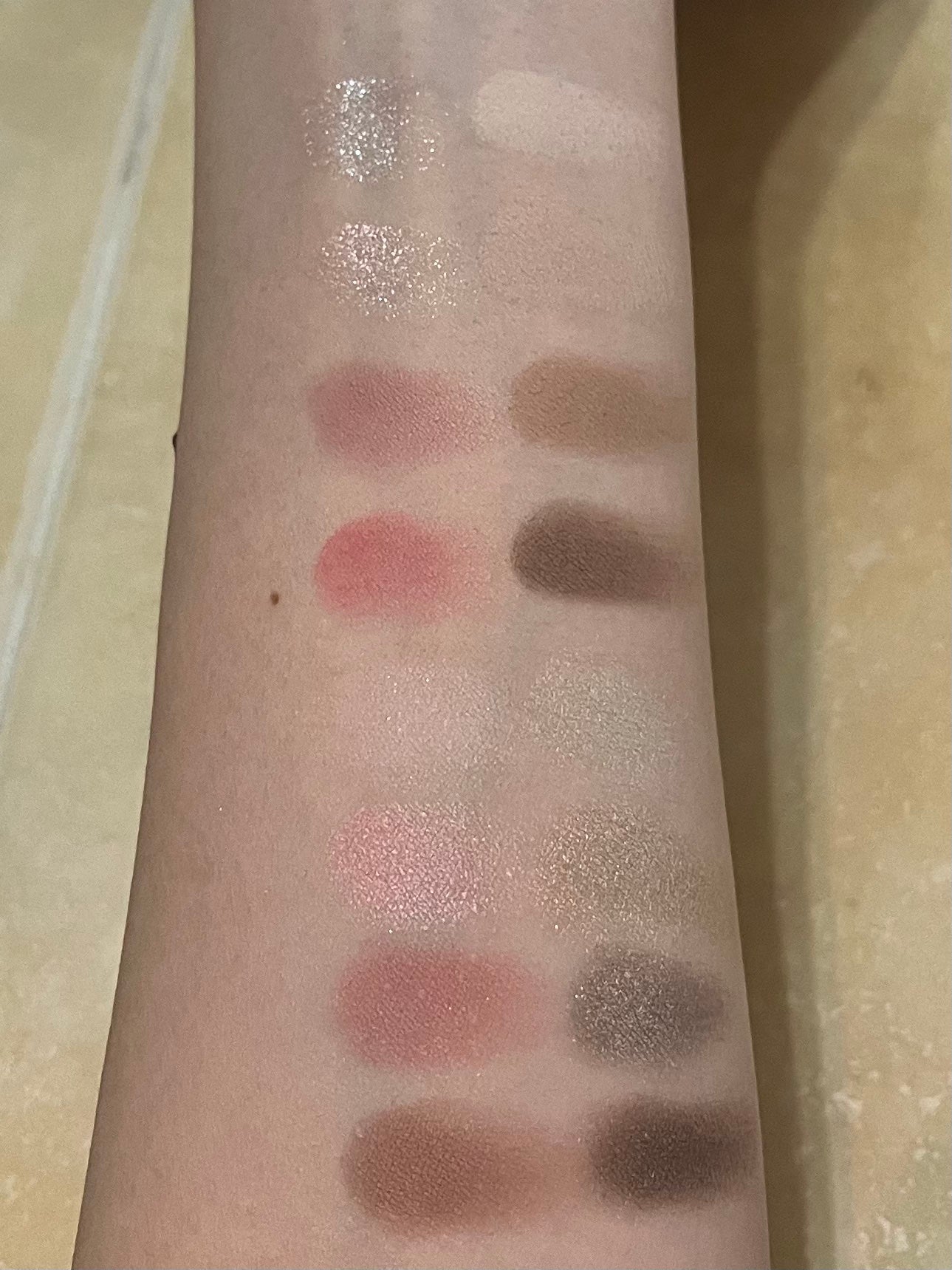 ソフトブラーリングアイパレット/wakemake/アイシャドウパレットを使ったクチコミ(3枚目)