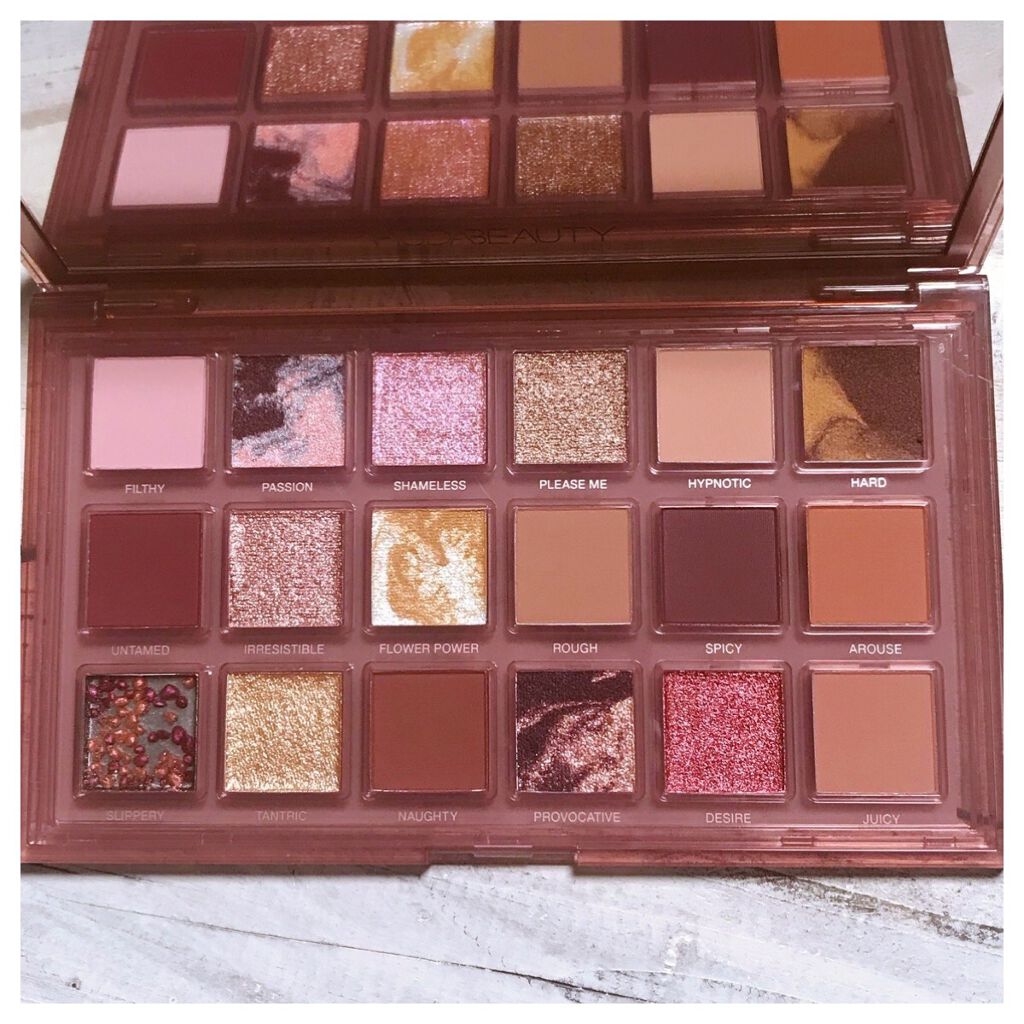 NAUGHTY NUDE/Huda Beauty/アイシャドウパレットを使ったクチコミ（2枚目）