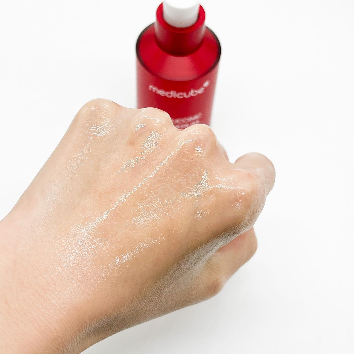 レッドアクネピーリングセラム/MEDICUBE/美容液を使ったクチコミ(5枚目)