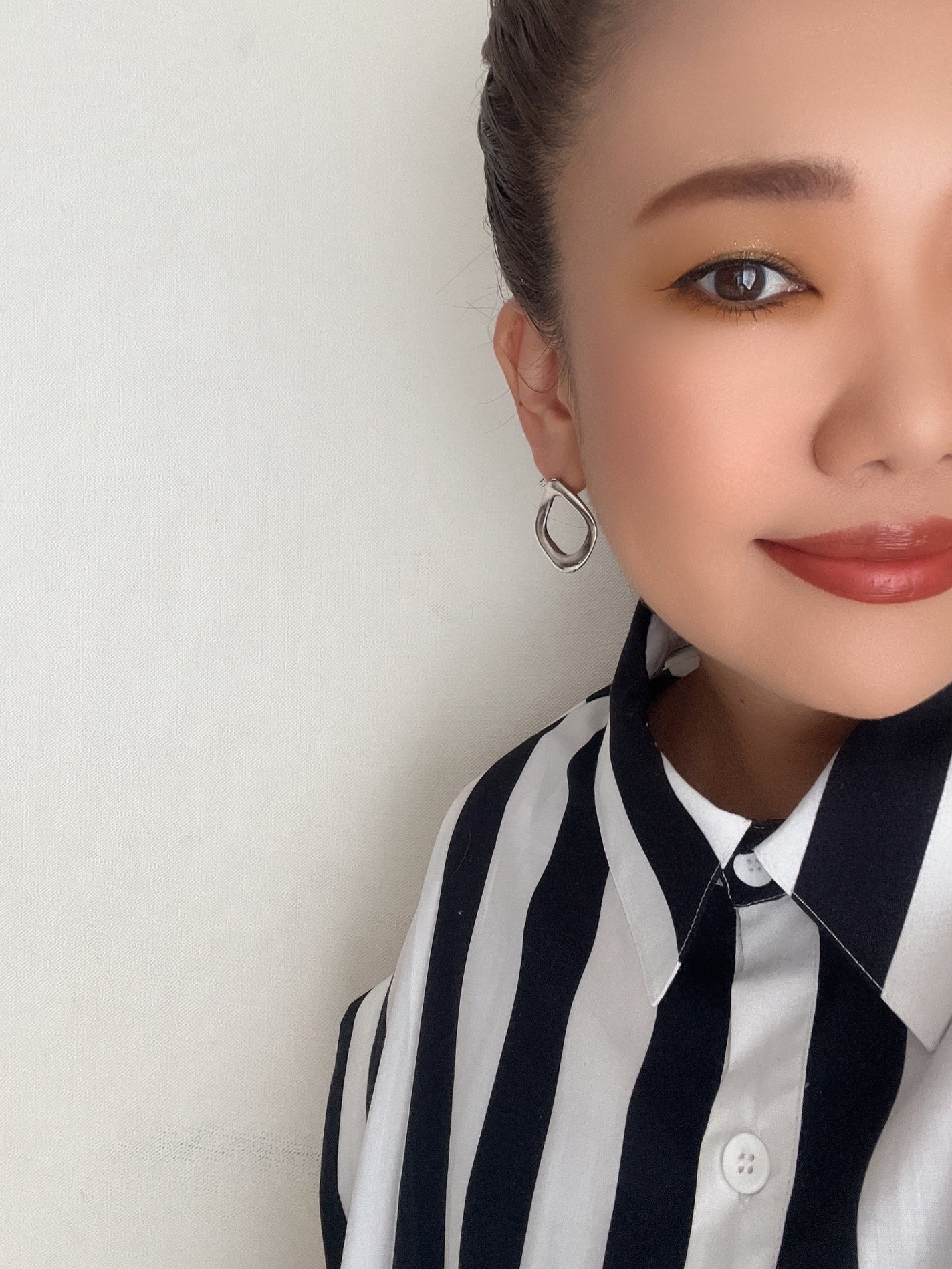 ダズルシャドウ/M・A・C/単色アイシャドウを使ったクチコミ(2枚目)