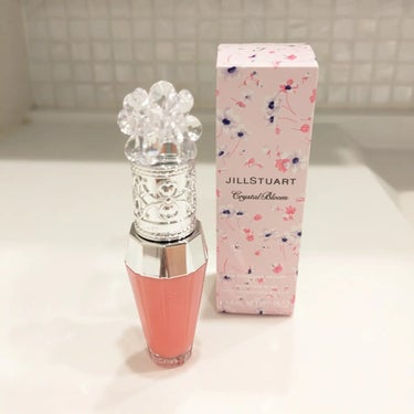 ジルスチュアート　クリスタルブルーム　リップブーケ セラム 03 gerbera coral/JILL STUART/リップケア・リップクリームを使ったクチコミ（1枚目）