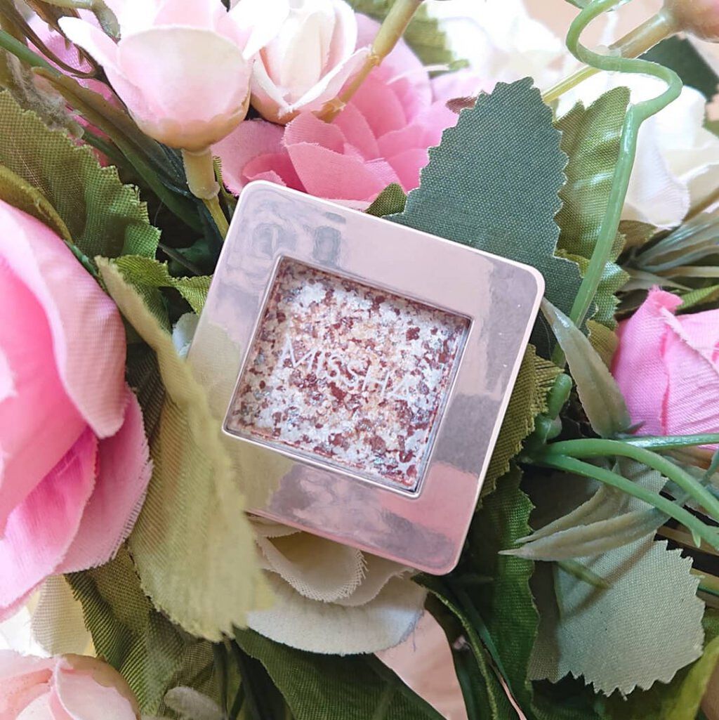 グリッタープリズム シャドウ/MISSHA/グリッターを使ったクチコミ（2枚目）