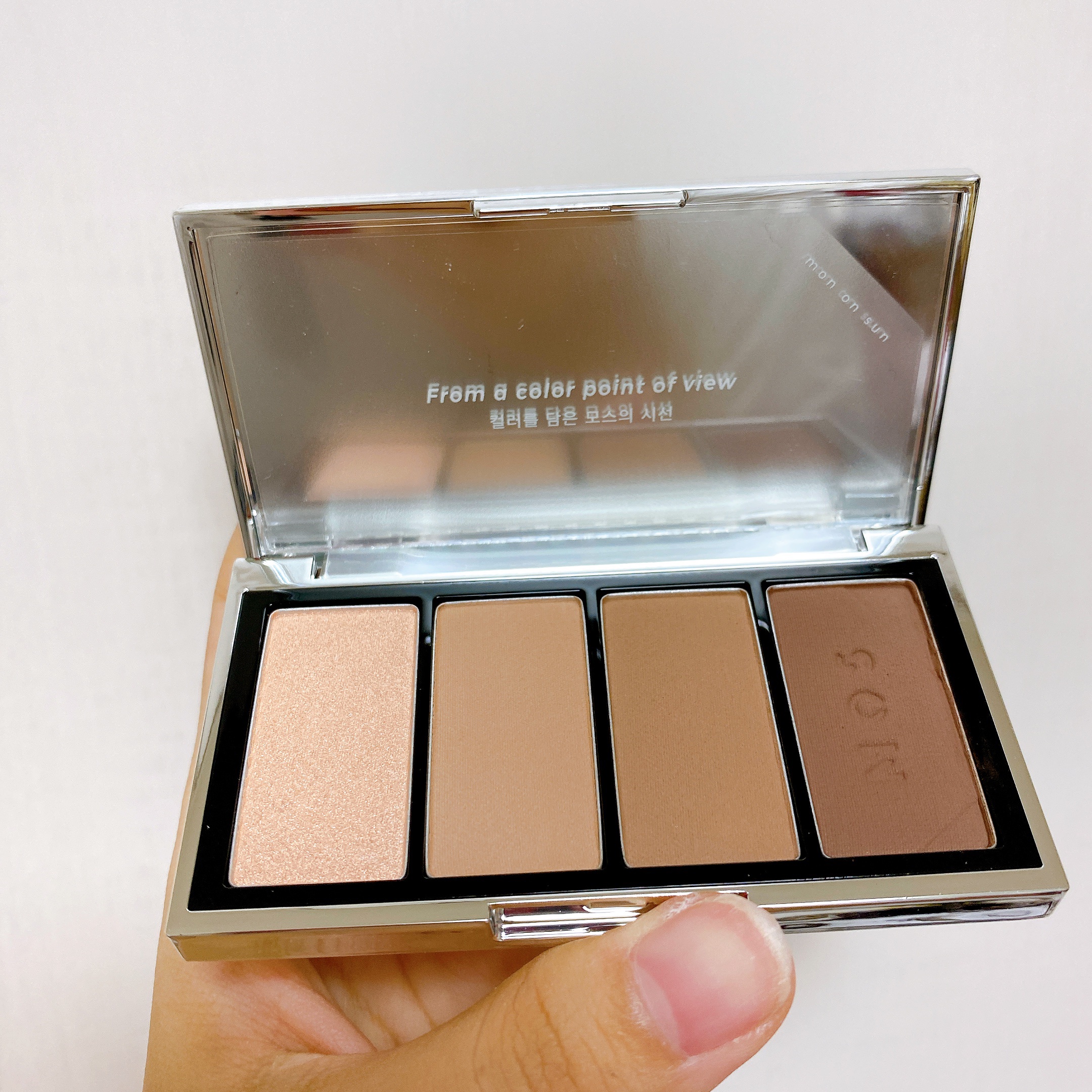 カラーリーウェイアイパレット/MOS/アイシャドウパレットを使ったクチコミ（1枚目）